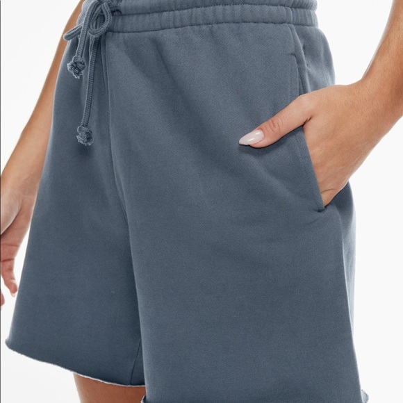 TNA Aritzia BF Cozy Shorts sweatshort - Picture 3 of 4